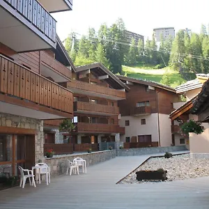 Lagrange Les Edelweiss 4*, La Plagne France