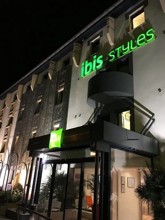 Ibis Styles Toulouse Nord Sesquieres Hotel