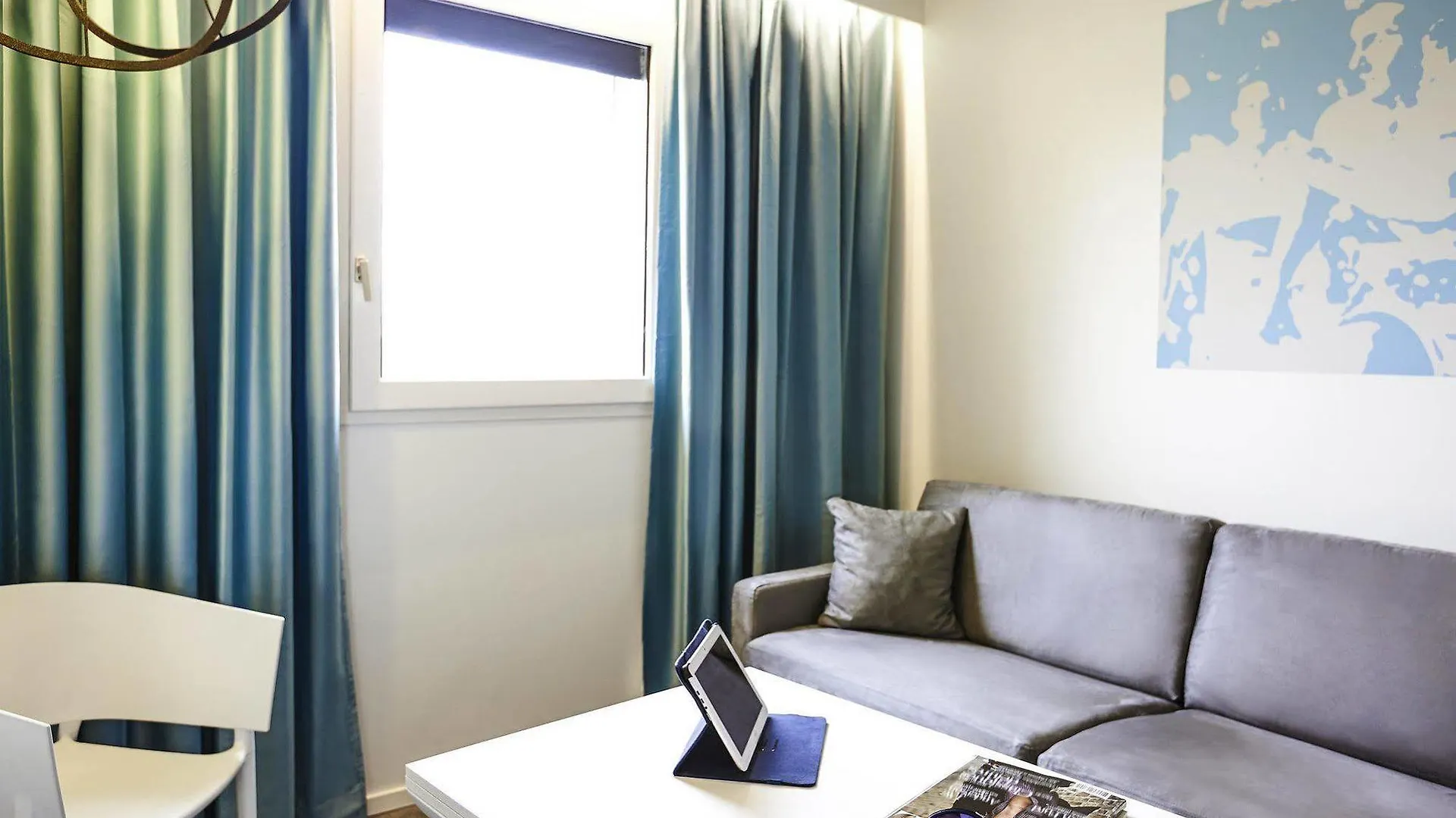 Ibis Styles Toulouse Nord Sesquieres Hotel 3*,